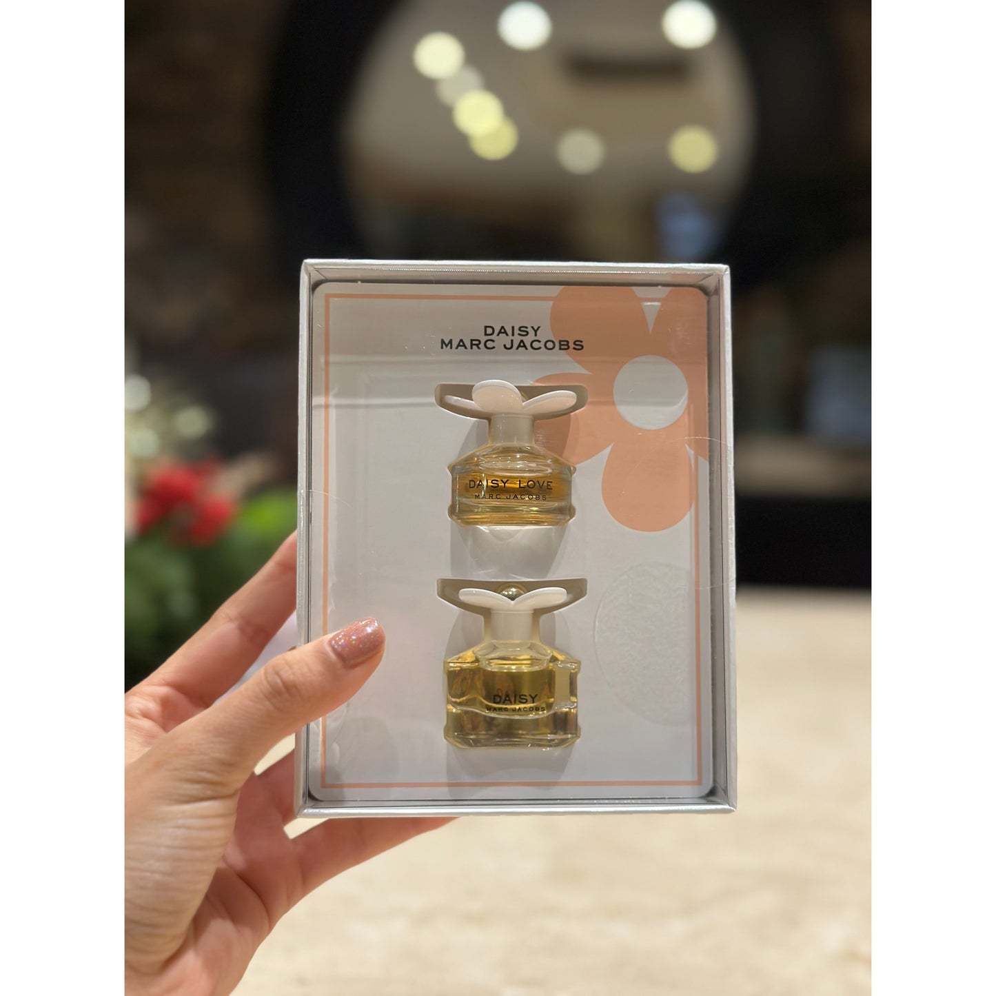 Set de 2 Piezas Regalo Marc Jacobs Daisy Love 4ml y Daisy 4ml Para Mujer